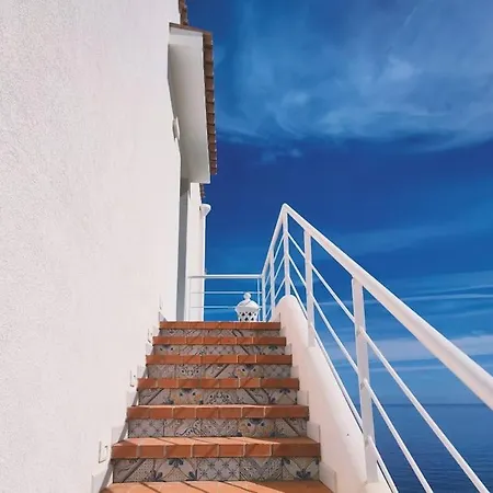 Apartment Dalmar 1st Floor & Pool Access