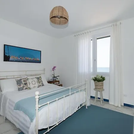 Apartment Dalmar 1st Floor & Pool Access